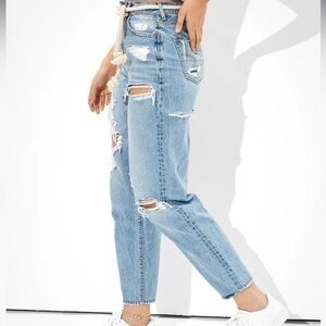 AEO Relaxed Mom Jean‎ Distressed Denim Jeans